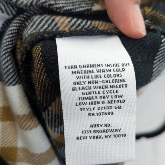 Ruby Rd. Plaid Shacket Size M - Picture 4 of 4